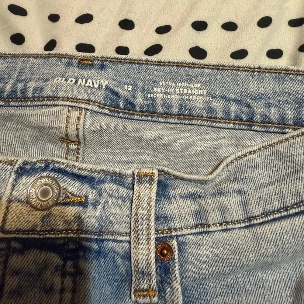 Old Navy jeans - Picture 2 of 3